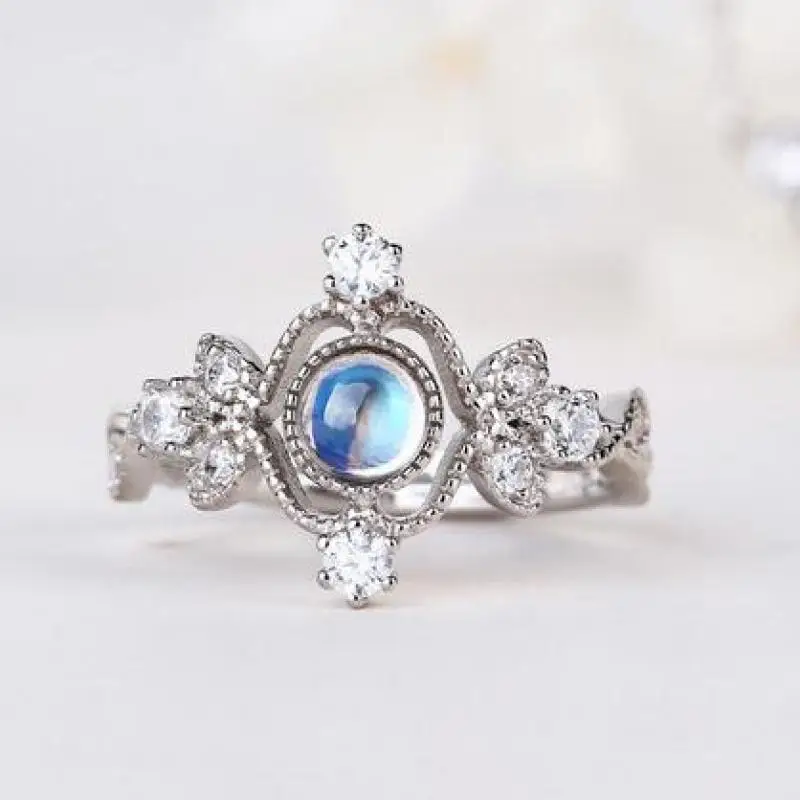 

Женское кольцо из серебра 925 пробы, с цирконом