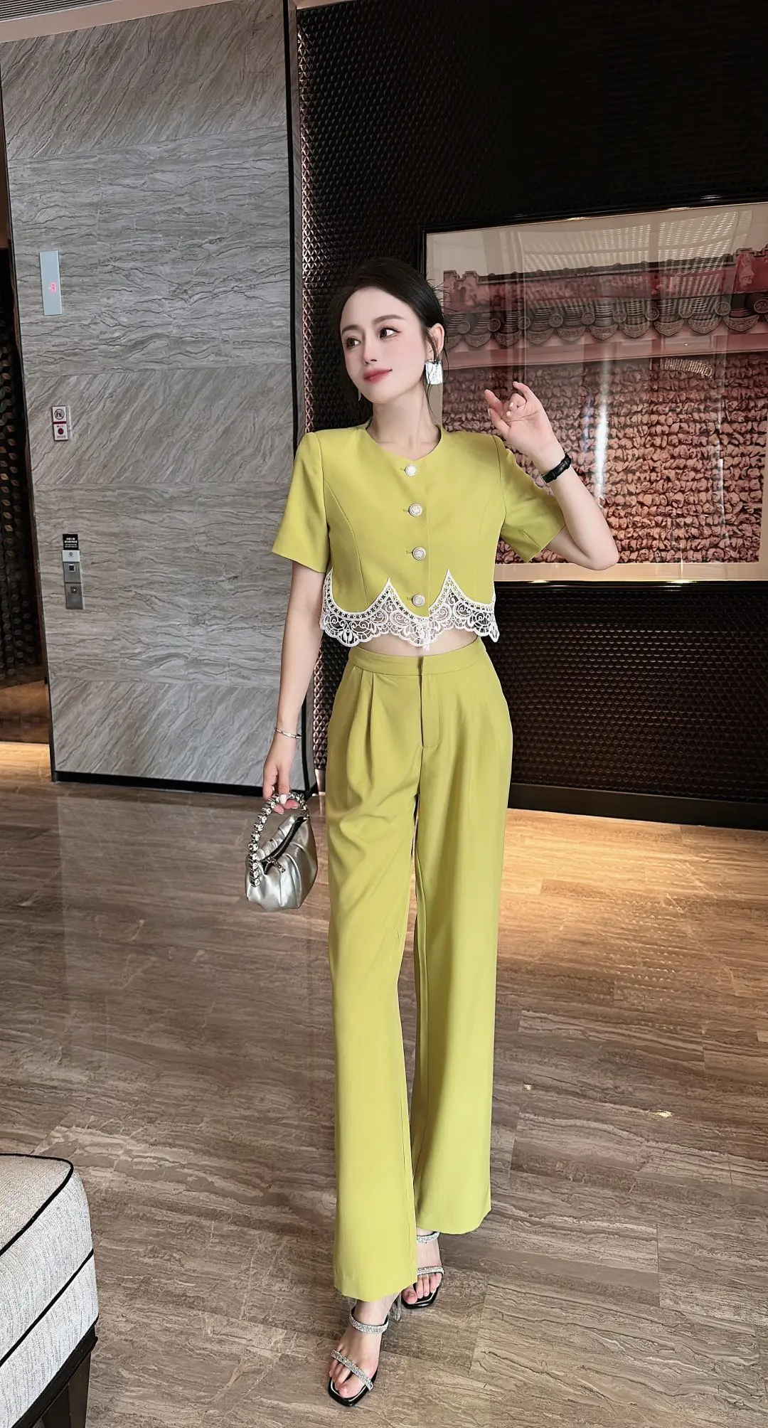 

2023 Women's Clothing Fashion Classic Simple Suit 0726
