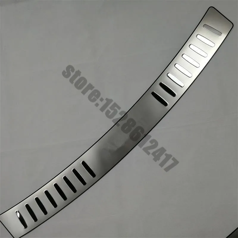

car accessories Stainless Steel car Rear Bumper Protector Sill Trunk Tread Plate Trim For Subaru Outback 2010-2014 Car styling
