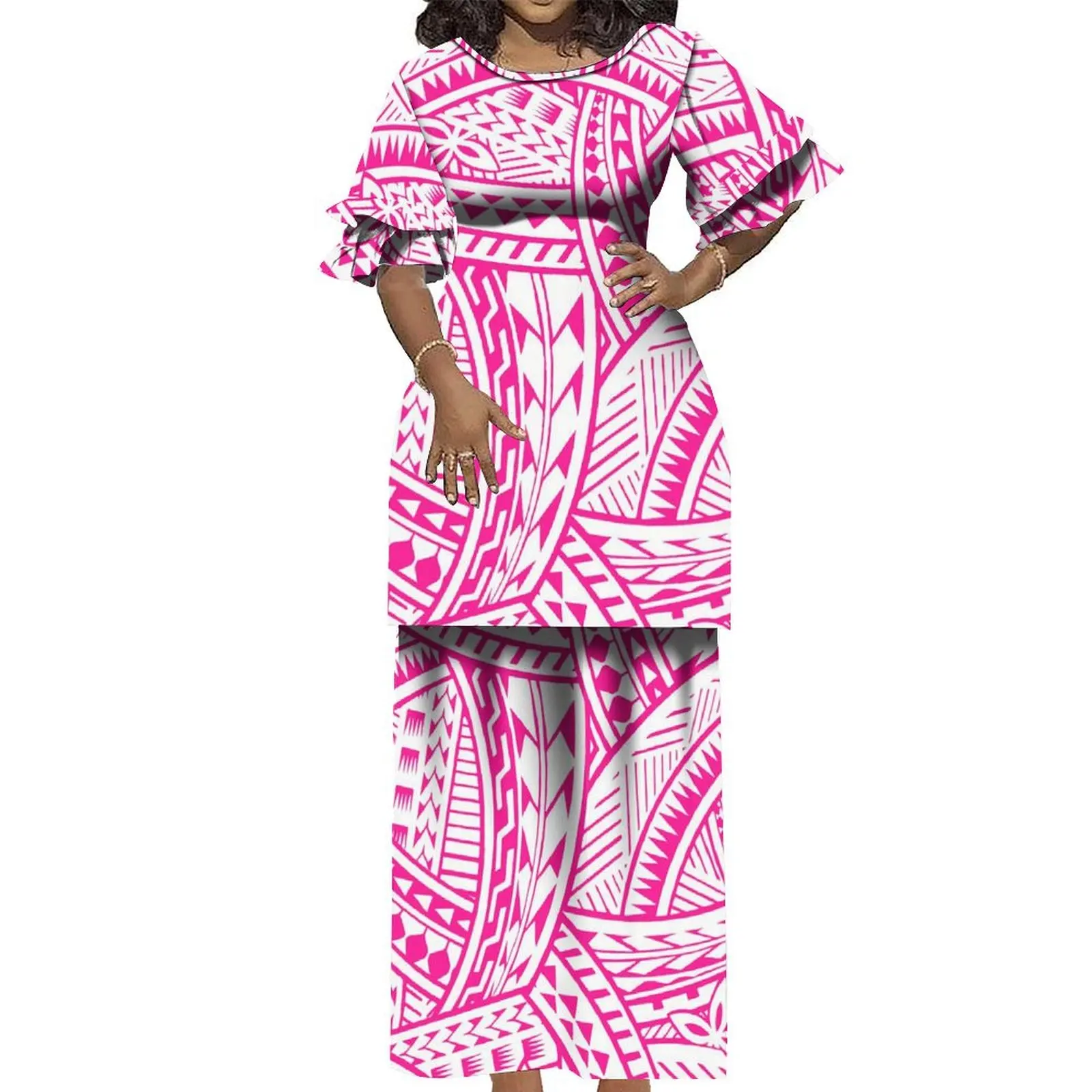 Винтажное элегантное платье с рюшами двойными манжетами и круглым вырезом