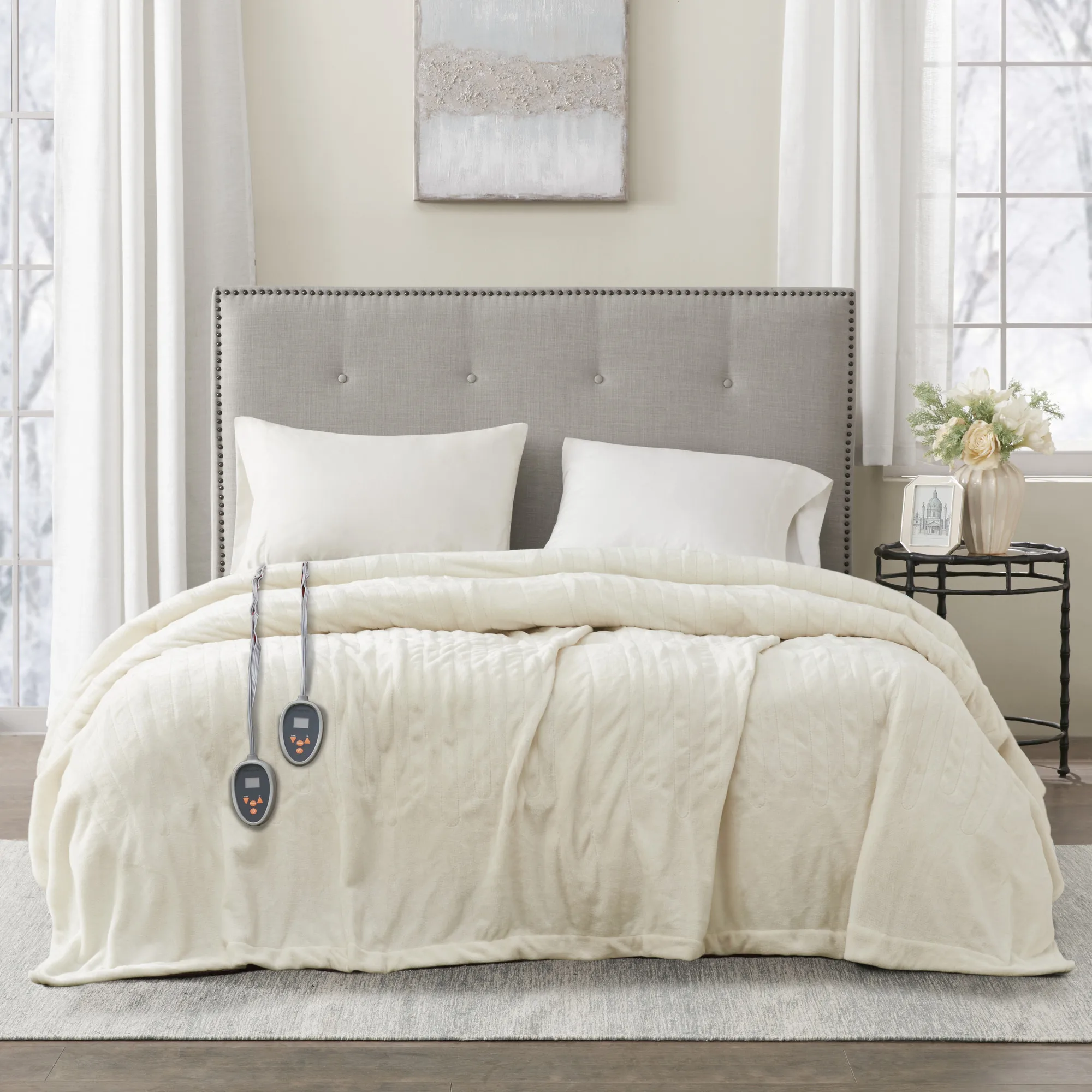 

Ivory Solid Print Polyester Cordless Electric Blankets, King