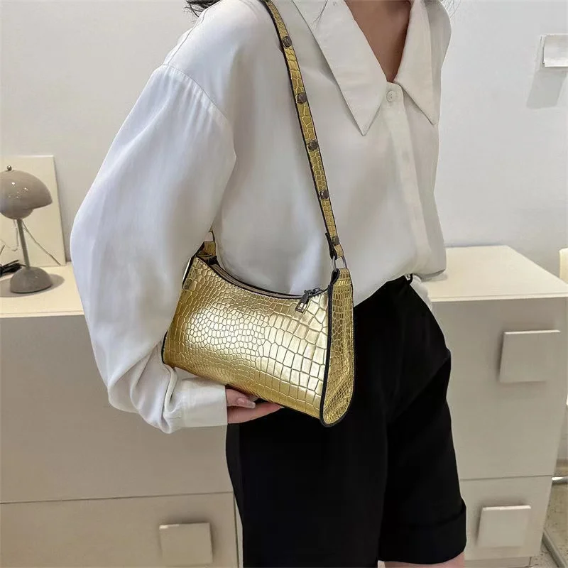 

French minority design texture crocodile underarm bag for women 2023 new fashion versatile willow nail single shoulder messenger