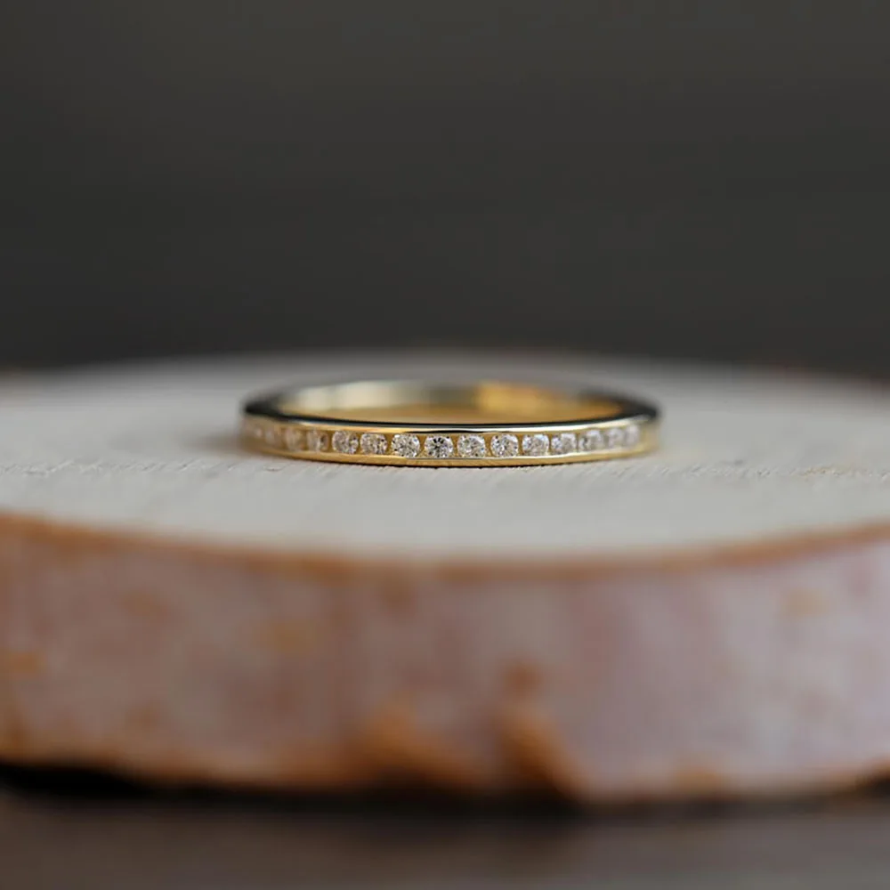 Обручальное кольцо с камнями 1 3 мм выращенным в лаборатории бриллиантами