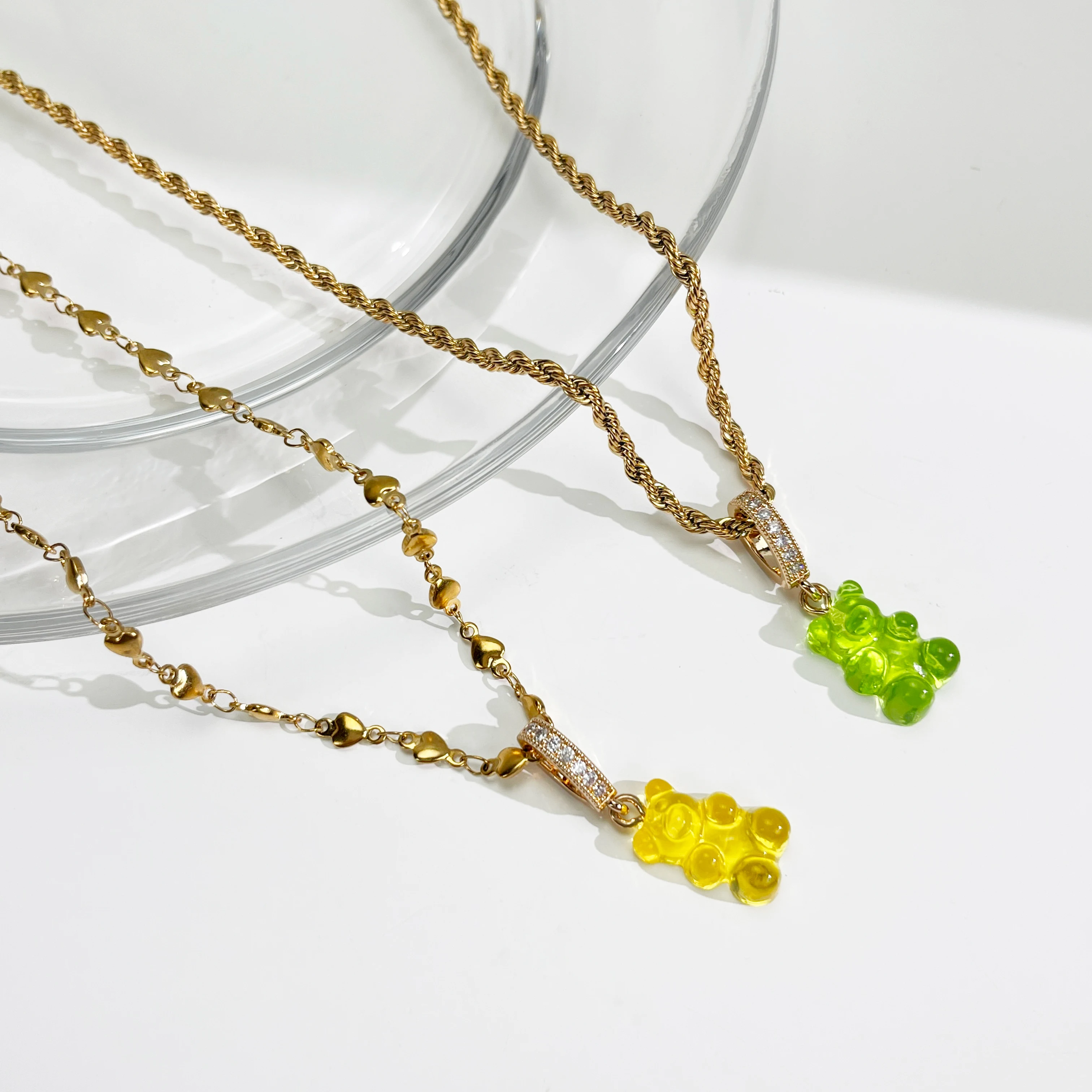

Peri'sBox Cute Candy Color Gummy Bears Charm Necklaces For Women Acrylic Bear Zircon Pendant Pearls Chain Choker Jewelry Gift