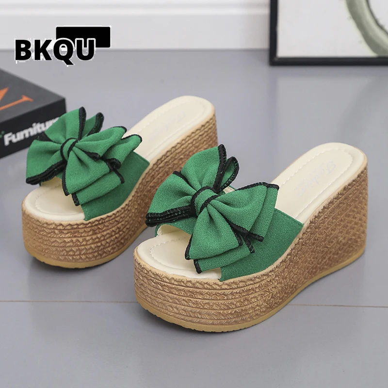 

Сланцы женские на платформе и каблуке 9 см, пляжные шлепанцы, танкетка, сланцы