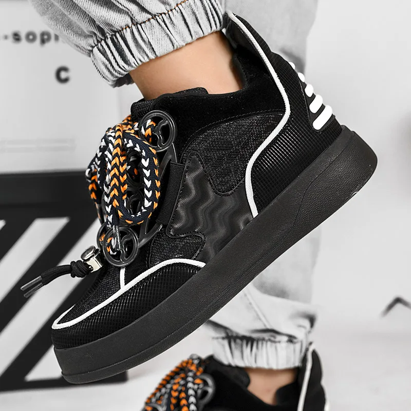 High Street Style Skateboarding Shoes Men Brand Design Mens Sneakers Retro Skate Shoes Male All-match Style Casual Sports Shoes