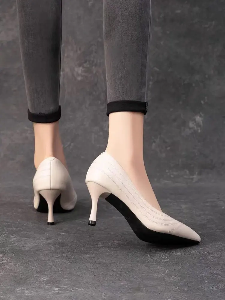 Женская обувь на каблуке однотонные удобные короткие ботильоны с кошачьим