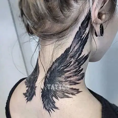 Крылья на шее - фото тату