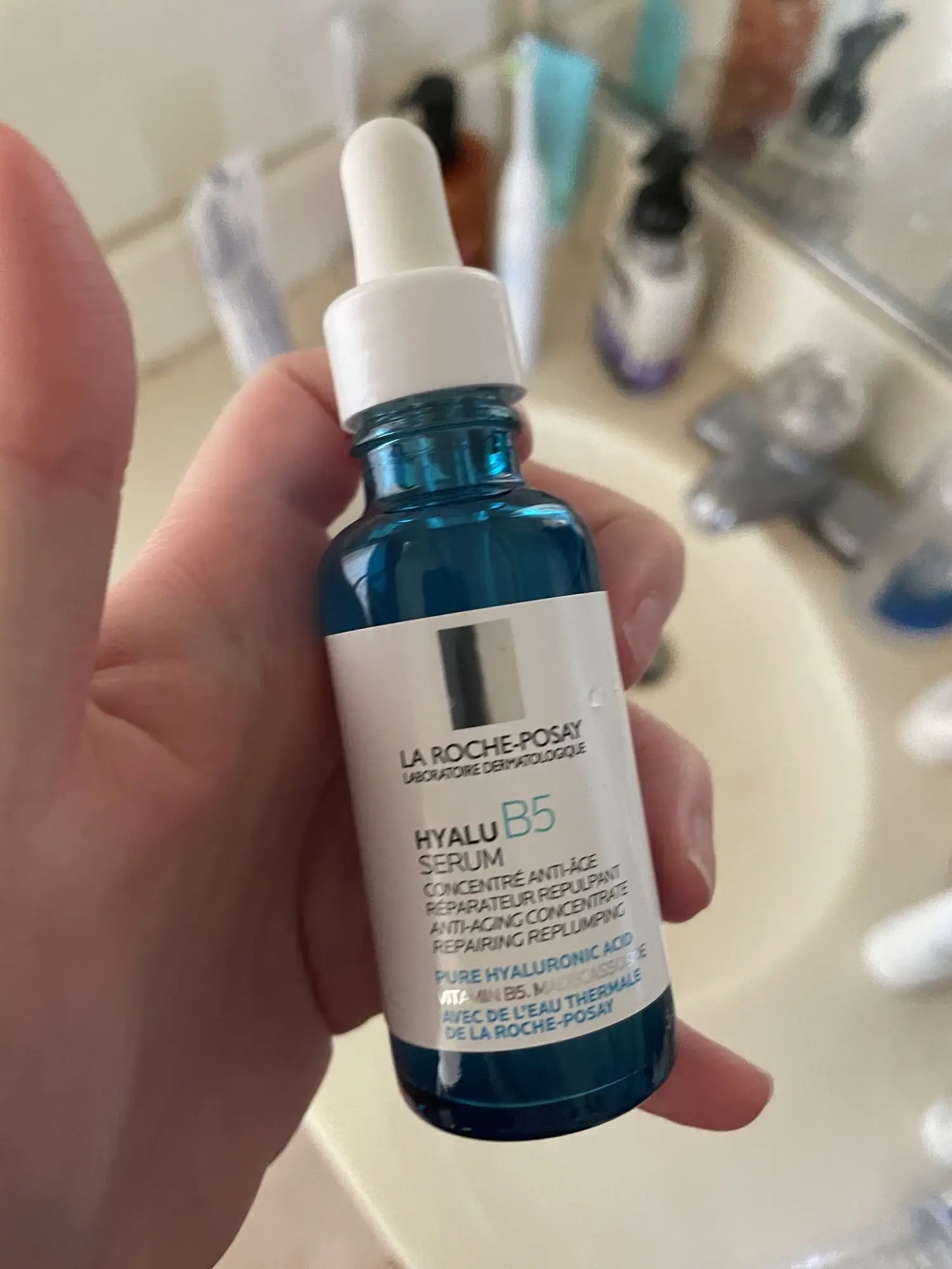 сыворотка ля рош позе с гиалуроновой кислотой. сыворотка la roche posay serum. ля рош гиалу в5 сыворотка. ля рош позе сыворотка в5. La roche posay hyalu b5 сыворотка миниатюра.