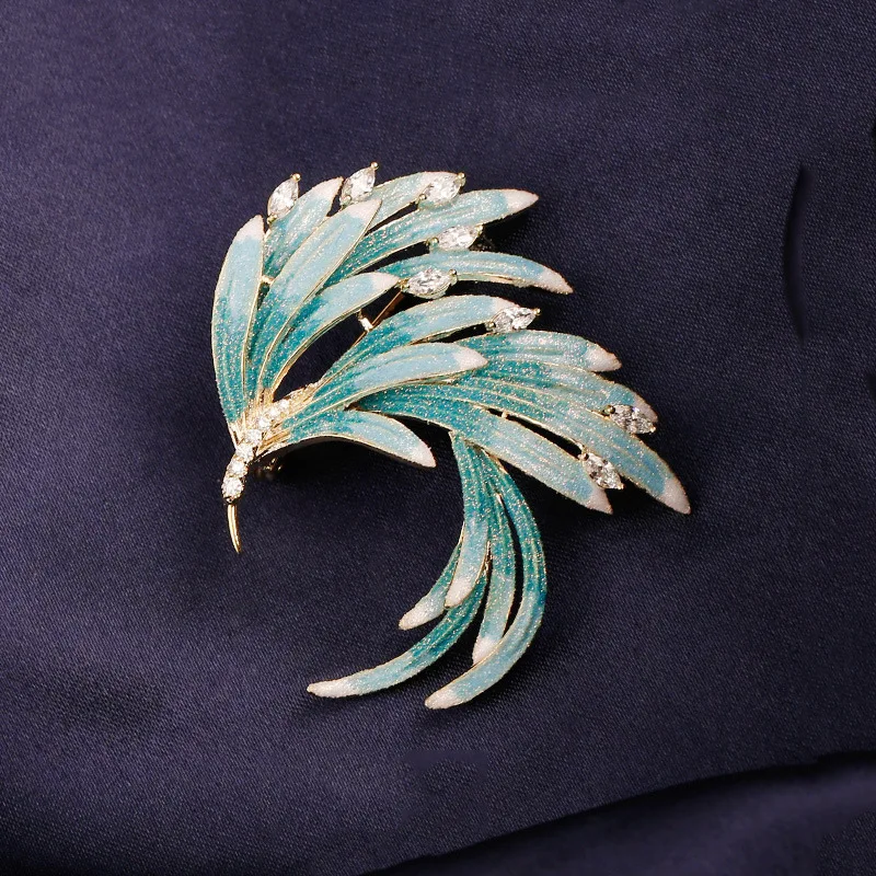 

Mysterious Oriental Elements Retro Enamel Brooch Gradient Diamond Elegant Phoenix Feather Corsage Pin Sweater Suit High-end