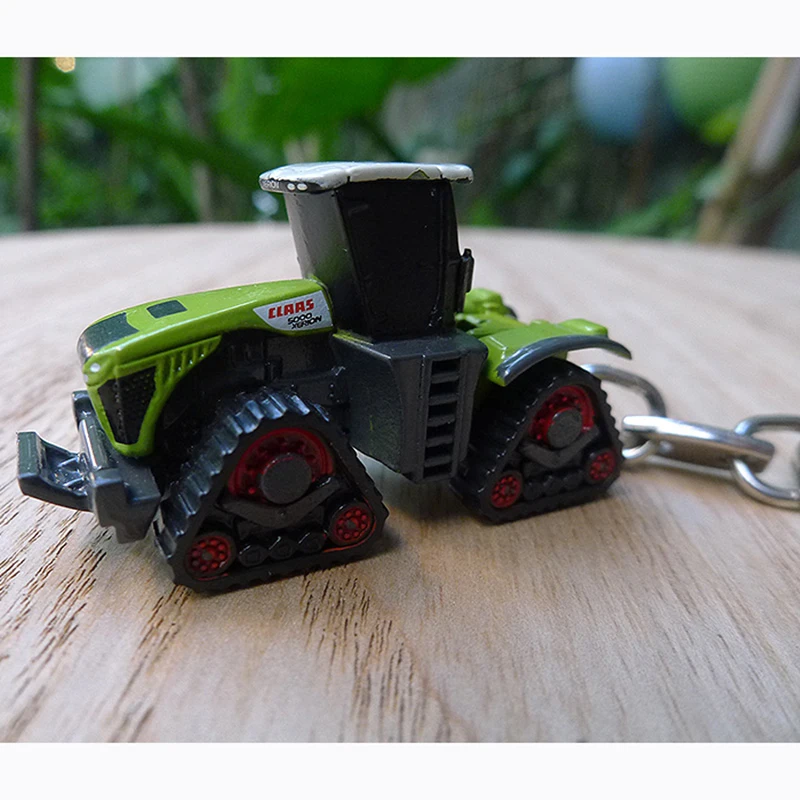 

Truck Keychain Claas Xerion 5000 Crawler Tractor Car Model Keychain Key Ring