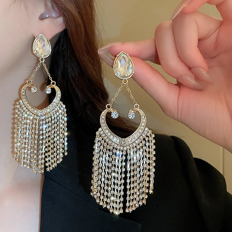 

New Luxury Jewelry Rhinestone Heart Design Earring For Women Party Accessories Cleary Crystal Statement Dangle Earings Wholesale