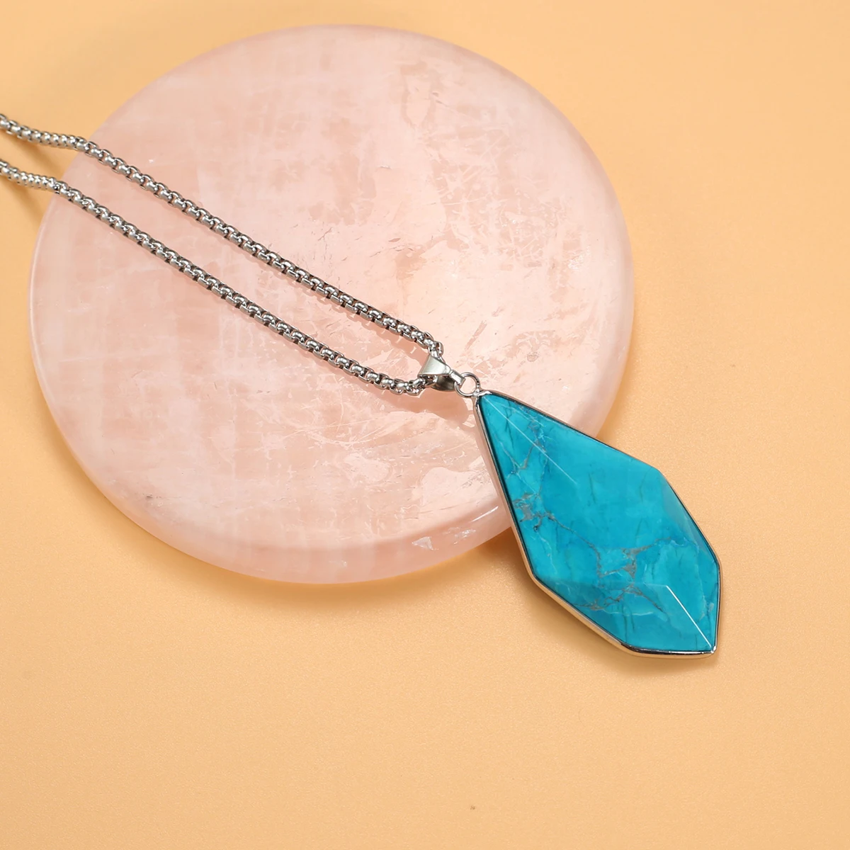 

Natural Irregular Shape 57x26mm Pendant Turquoise 60cm Stainless Steel Necklace Women Healing Chakra Healing Crystals Jewelry