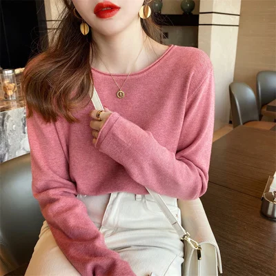 

A Autumn and winter knit sweater black new round neck blouse women thin sweater pullover outer wear