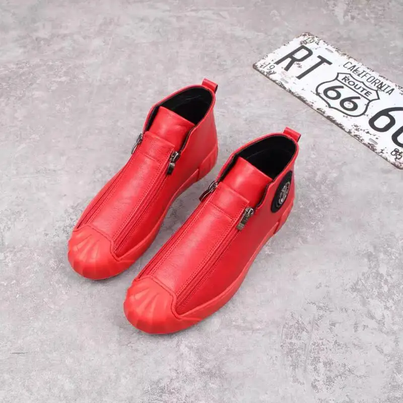 Новые мужские кожаные туфли корейские трендовые удобные лоферы мужская обувь