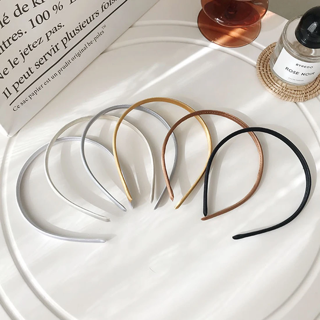 Ободок для волос тонкий женский