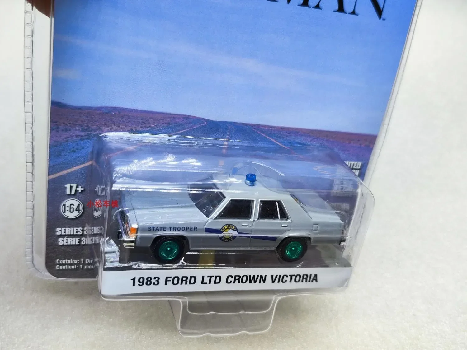 1: 64 1983 FORD LTD Корона Виктория полицейский автомобиль зеленый выпуск литой