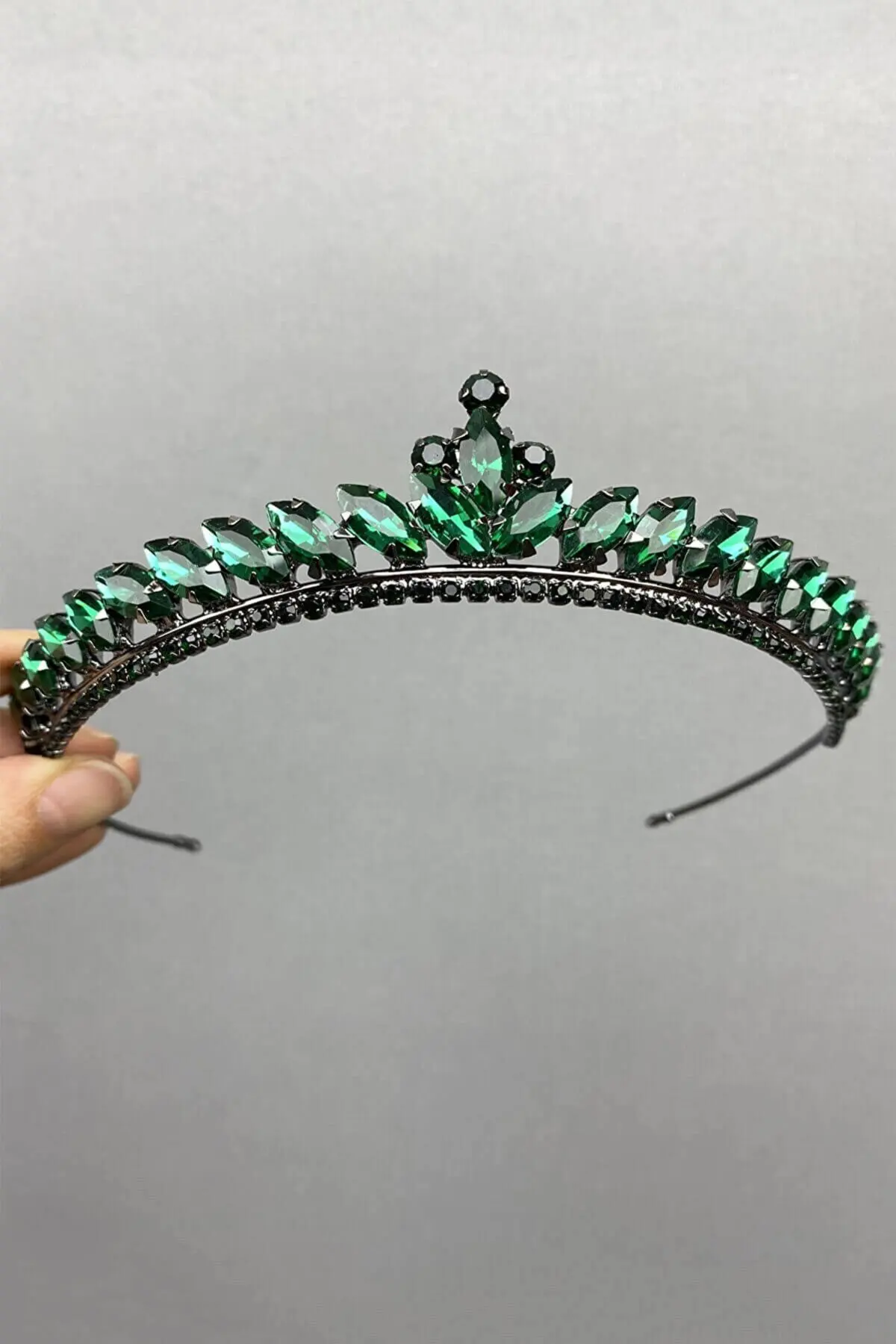 

Green Ece Model Thin in Bridal Henna Crown Charming Bridal Crown wedding Hair Accessories for 2022 Marriage