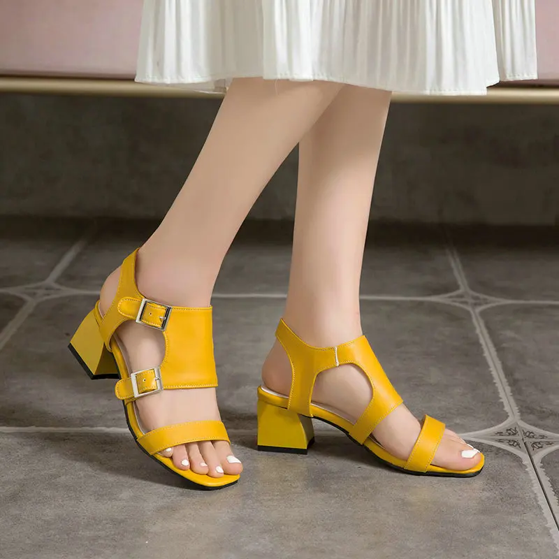 

Plus Size 36-43 Women Shoes 2022 Summer New Fashion Open Toe Modern Roma Sandals Black White Yellow Footwear