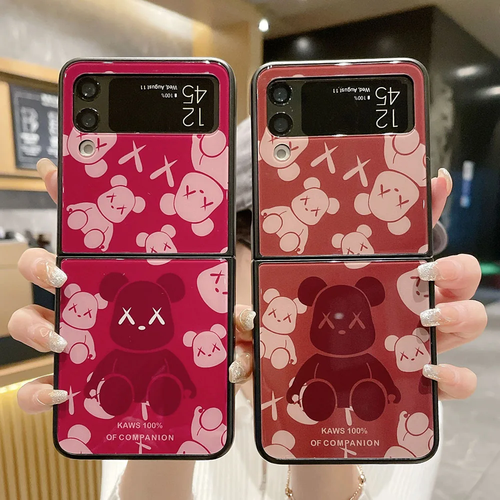 

Cartoon Bear KawS Glass Paintings Phone Case for Samsung Galaxy Z Flip 3 5G Hard PC Back Cover for ZFlip3 Case Protective Shell