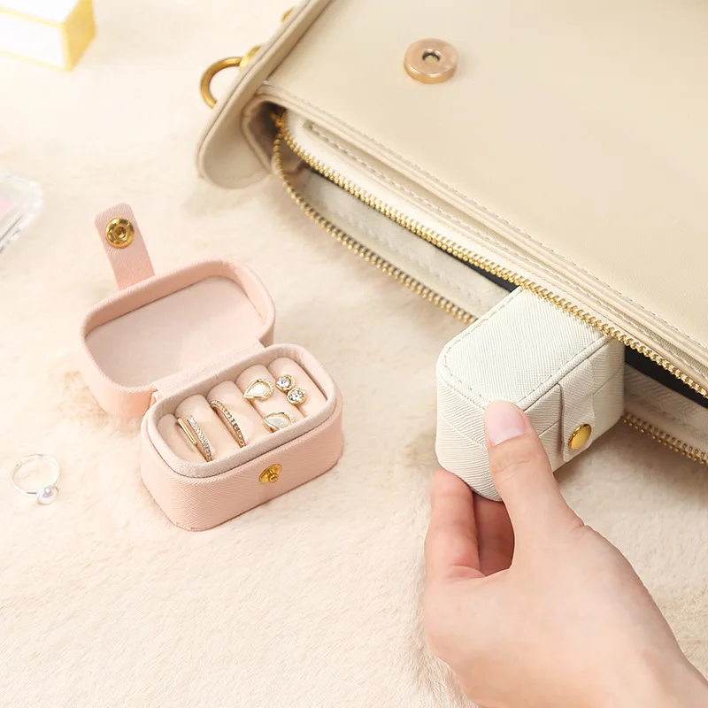 Mini Portable Jewelry Storage Box Travel Organizer Jewelry Case Leather Storage Earrings Necklace Ring Jewelry Organizer Display