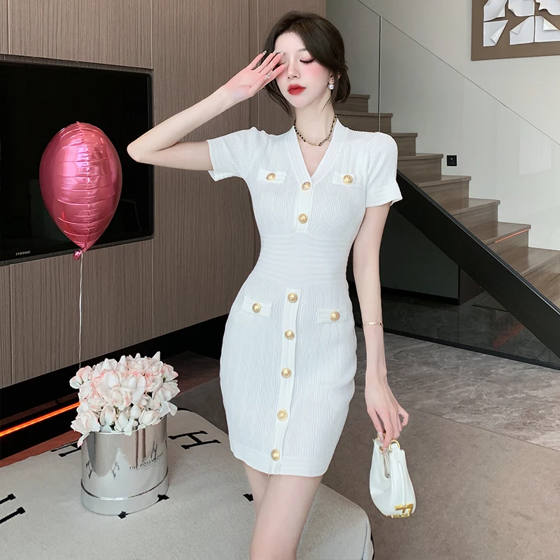 

Small Fragrant New Summer White Knitting Mini Dress Fashion Women V Neck Short Sleeve Golden Button Back Zipper Bodycon Dresses