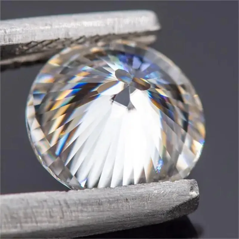 Рисунок 2 - Камни с муассанитом круглой формы