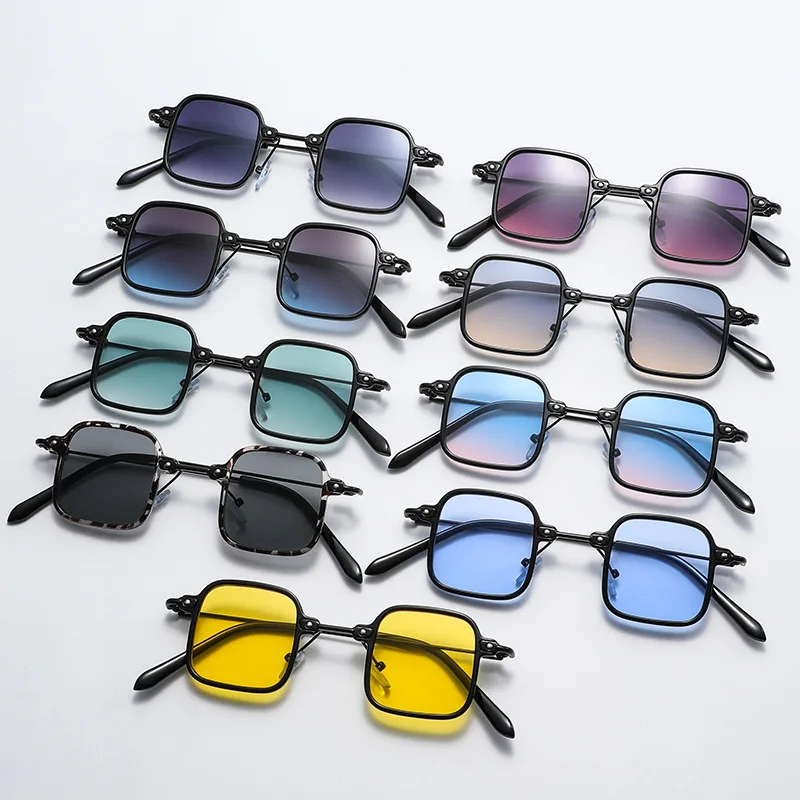 

Fashion Square Women Men Sunglasses Personality Cool Wear Trend Eyeglasses Metal Temple Sun Shades Glasses 2022 Male Eyewear