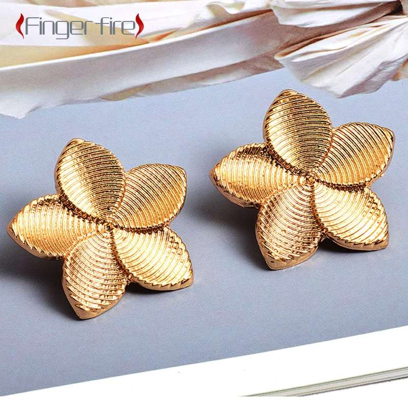 

Fashion Gold Plated Petal Female Earrings Anniversary Gift Beach Party Jewelry Quality of Life Working Noble