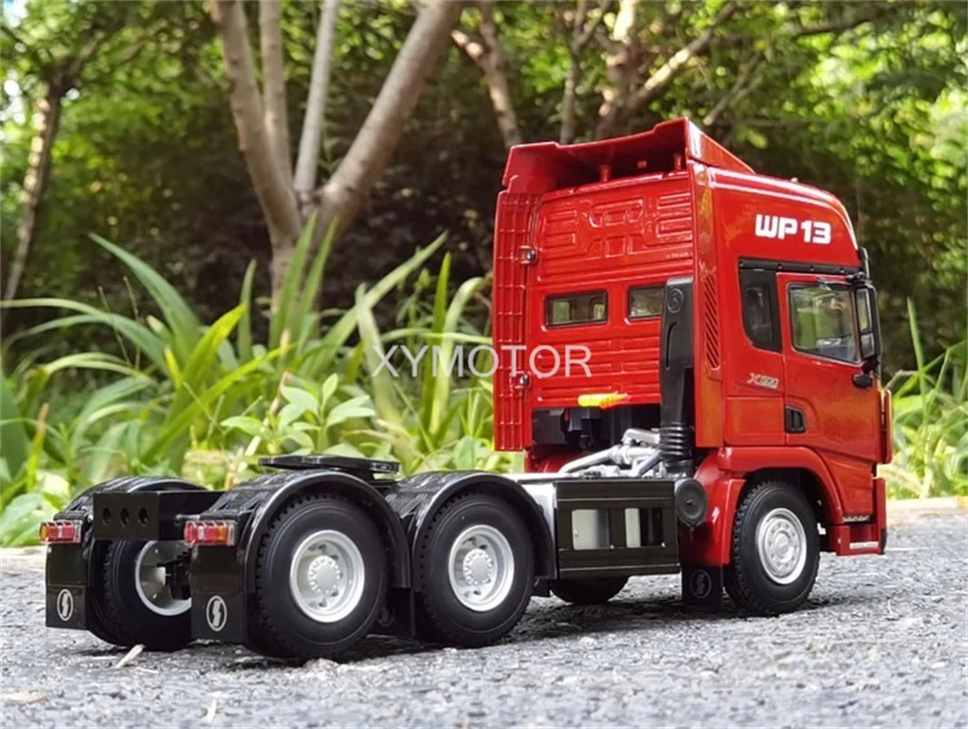 1/24 Shaanxi Automobile Delong X3000 WP13 Модель головы трактора Автомобиль Игрушки Коллекция