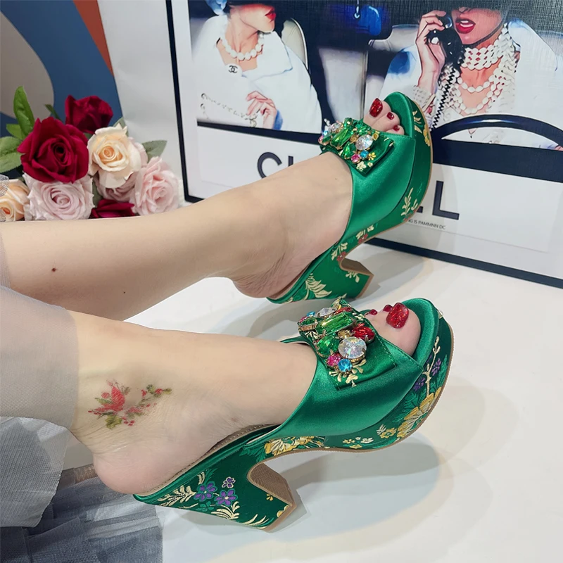Summer Sandals 2023 Newest Pattern Embroidery Pattern Design Green Rhinestone Decoration High Heels Women Party Shoes Bag Set