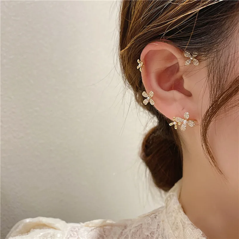 

Shining Zircon Flowers Ear Cuff Earrings for Women Girls Fashion 1pc Non Piercing Ear Clip Ear-hook Party Wedding Jewelry Gifts