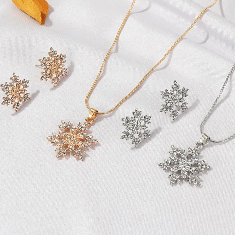 

Fashion Woman Snowflake Zirconia Earrings Necklace 2 Pieces Set Temperament Ladies Christmas New Year 2023 Jewelry Accessories