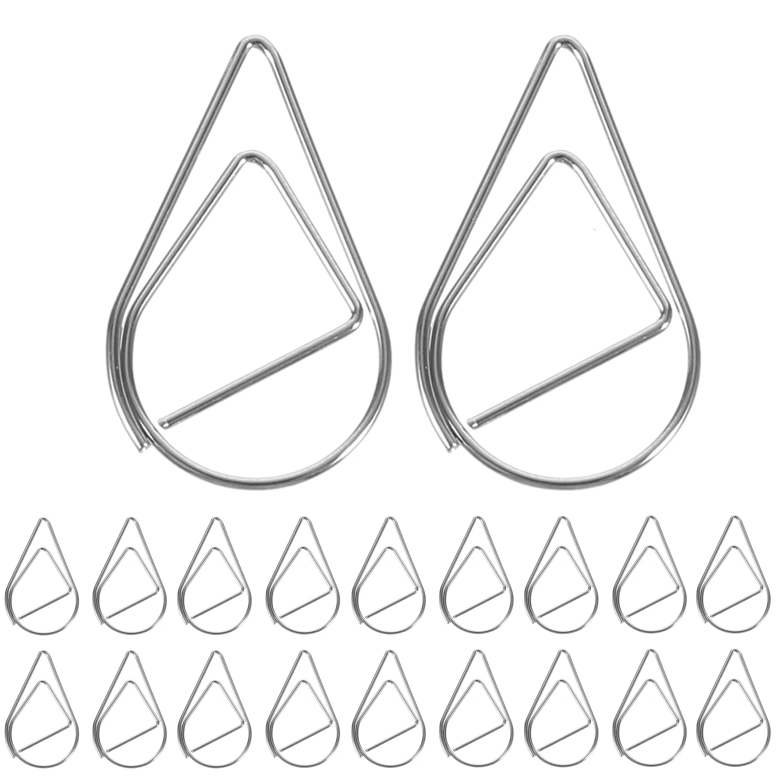 Металлические скрепки для бумаг серебристого цвета