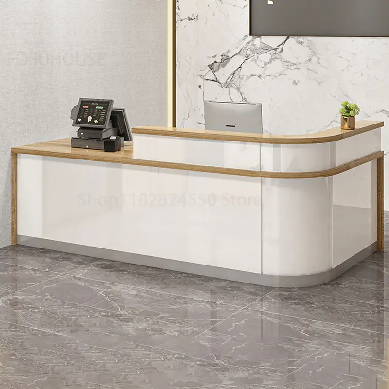 Современная минималистичная компания Стойка регистрации Магазин одежды