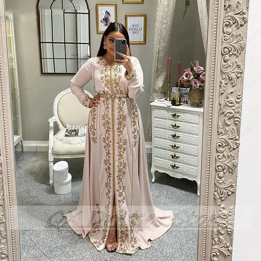 White Moroccan Kaftan Evening Dress 2022 Crystal A Line Caftan Gown Embroidery Wedding Dubai Muslim Party Marocain Kaftan Dress