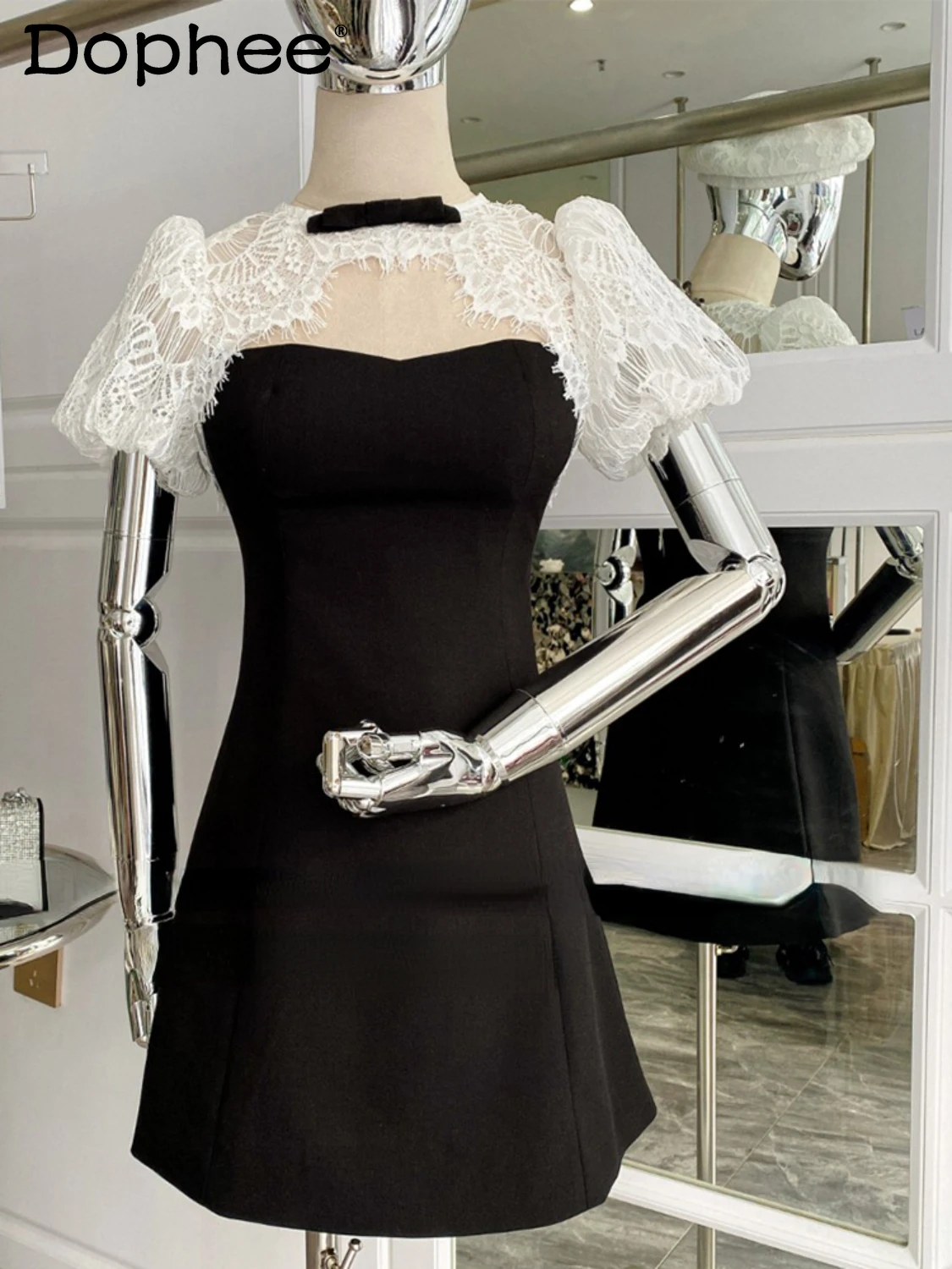 

French Lace Stitching Puff Sleeve Sexy Halter Hollow-out Black Midi Dress Women 2022 New Summer Temperament Party Bodycon Dress