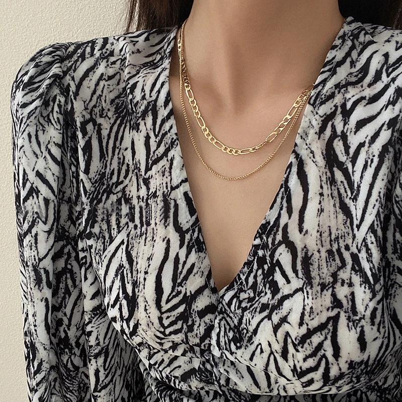 

Multi-layered Decorative Necklace Women's Clavicle Chain Light Luxury Niche Autumn and Winter Sweater Chain