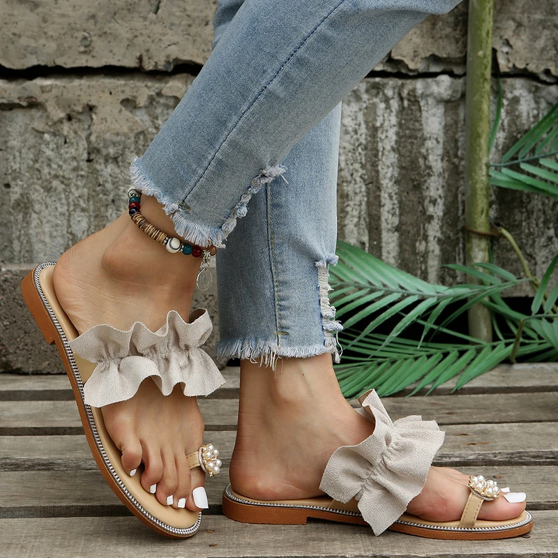 

2022 New Flip-flops Rhinestone Beach Slippers Cute Flat Slippers Women's Fashion All-match Temperament Folds Sapatos De Mujer