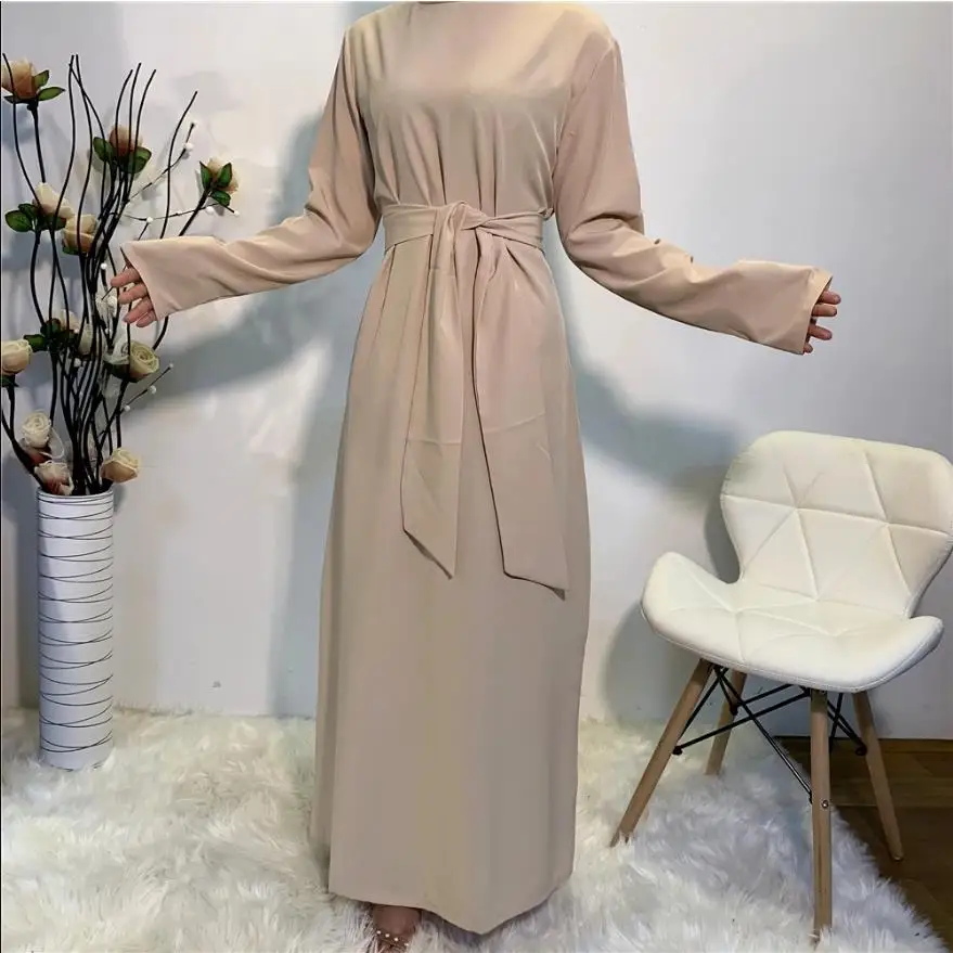 

2022 Latest Silky Smooth Fabric Muslim Robe Abaya Syari Female Full Length Simple Muslim Abaya Worship Service Abayas with Belt