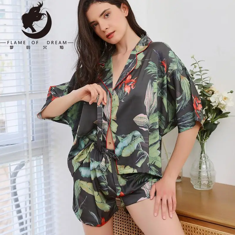 Flame Of Dream 2022 Summer New Ice Silk Pajamas Women's Thin Short Sleeved Shorts Two-piece Suit  Home Clothes 221572