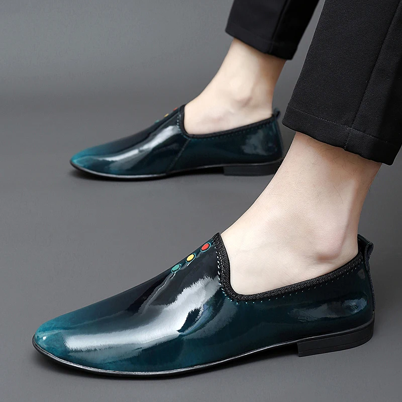 

Деловые туфли для мужчин, Элегантная классическая обувь, заостренный носок, повседневные мужские лоферы, мужская обувь, зеленые, красные