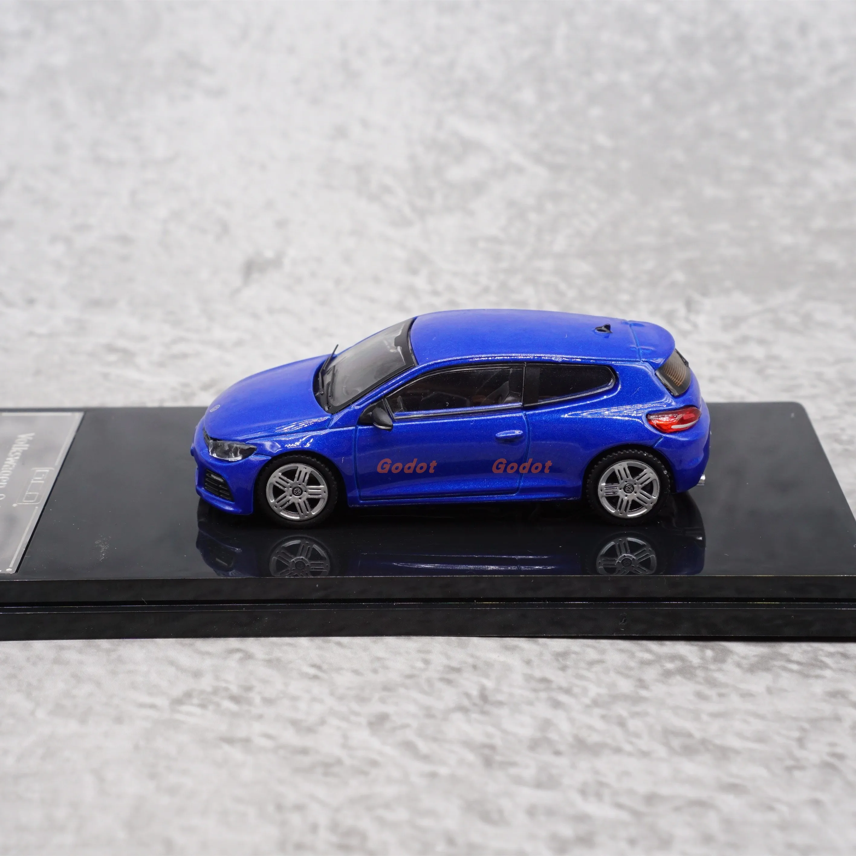 Модель автомобиля из сплава GCD 1/64 Scirocco R игрушка