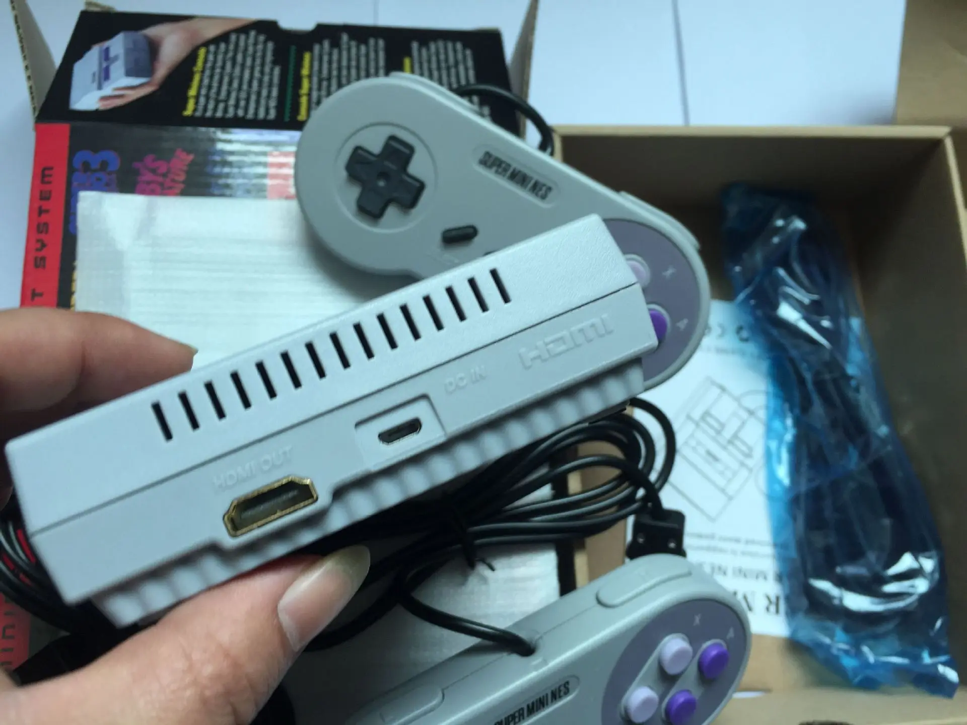 Фото Классическая Мини-консоль для видеоигр SuperNES 600 в 1, совместимая с HDMI портативная игровая консоль №3