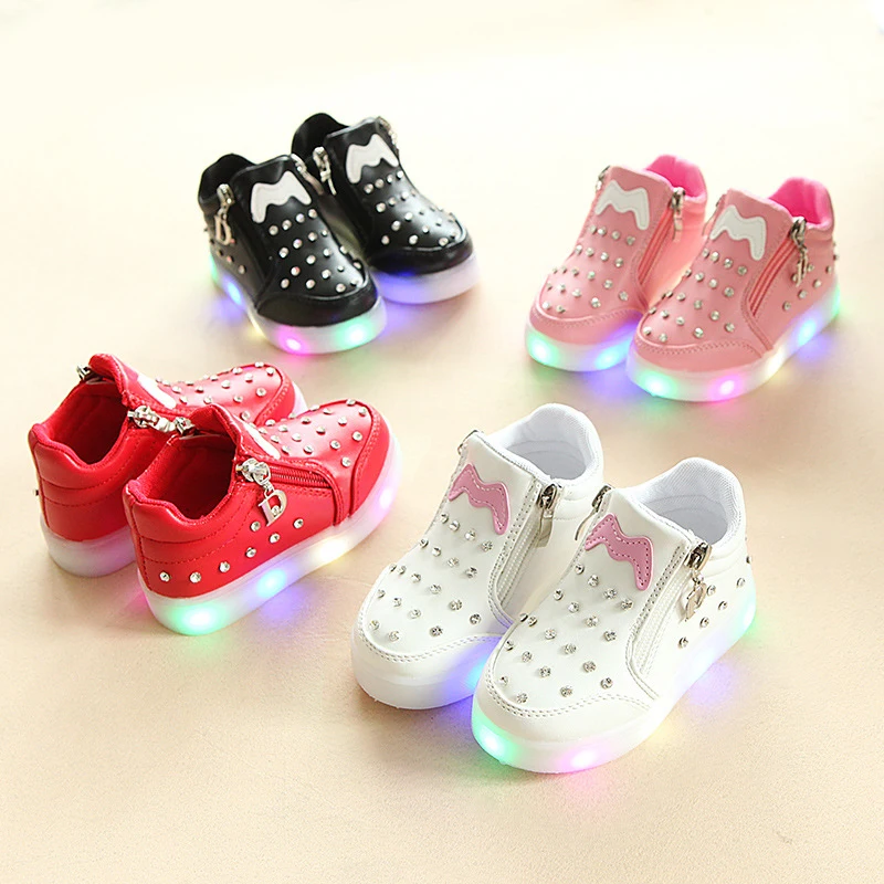 

Модная детская обувь со стразами на весну и осень, детская обувь со светодиодной подсветкой и мягкой подошвой для девочек, детская обувь