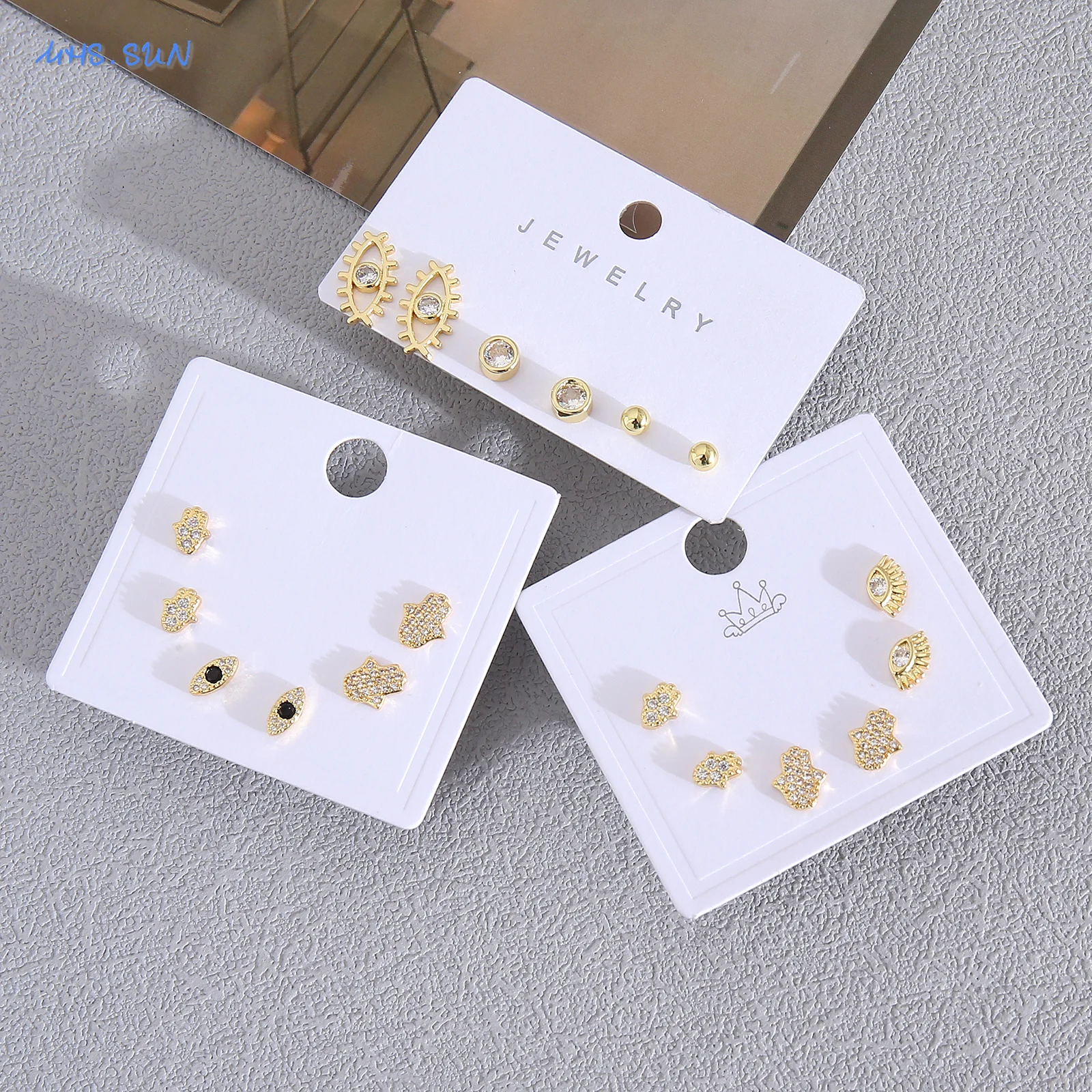 MHS.SUN 3 пары серег-гвоздиков с цирконием Фатима Хамса набор позолоченных