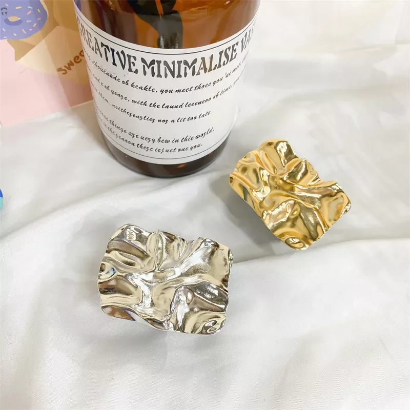 

2022NEW Korea Plating Metal Wave Smart Phone Holder Gript Tok Mirrored Phone Bracket for iphone 11 13 Pro Max Silver Griptok Sta