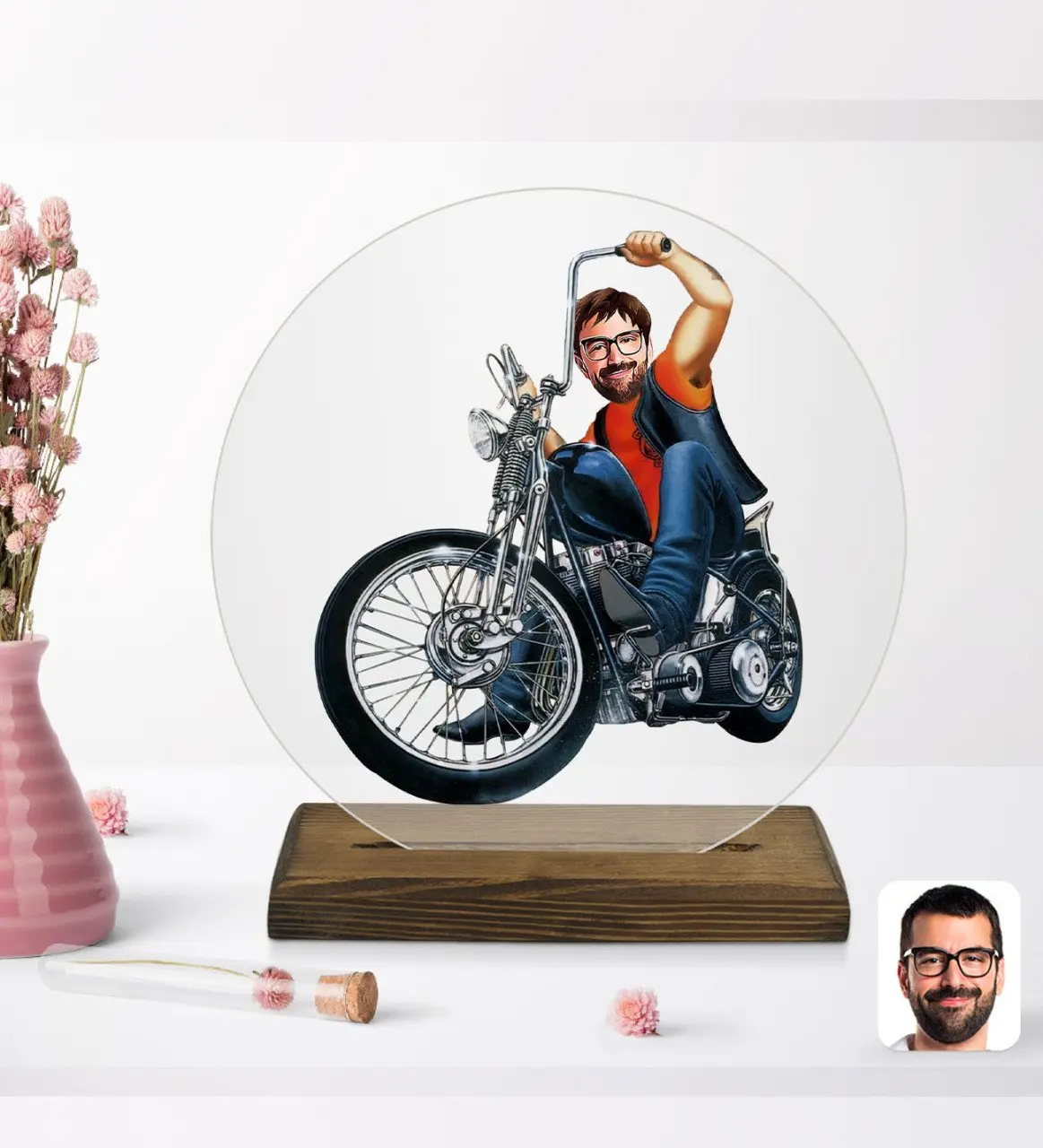 

Personalized men's biker cartoon with wooden stand Biblo-5