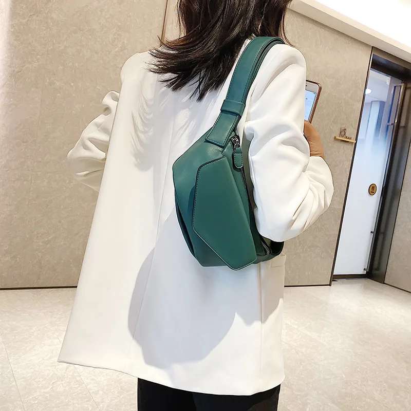 Casual Waist Bags for Women Leather Shoulder Bag Travel Small Chest Bag Solid Color Women Fanny Pack Belt Purses Female Bolsos
