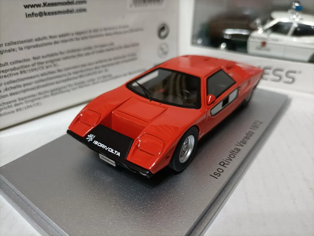 

Kess 1/43 isovaredo concept модель автомобиля ISO Rivolta Varedo 1972 красный